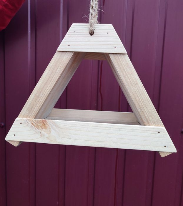 Годівничка для птахів