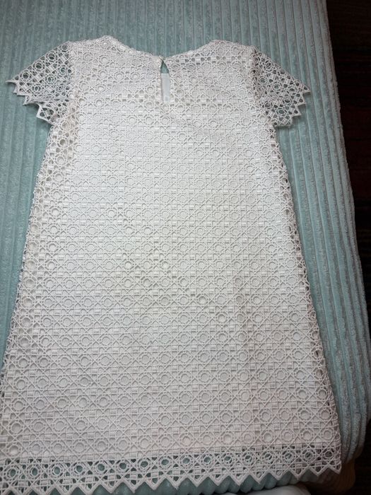 Elegancka biała sukienka *Zara Kids*koronkowa 128