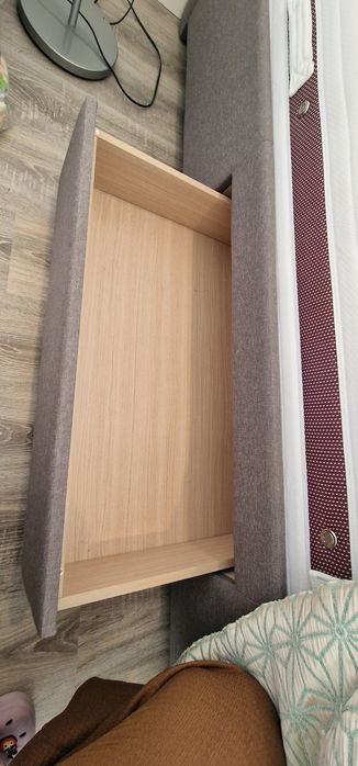 Vendo Cama 160 X 200 com colchão