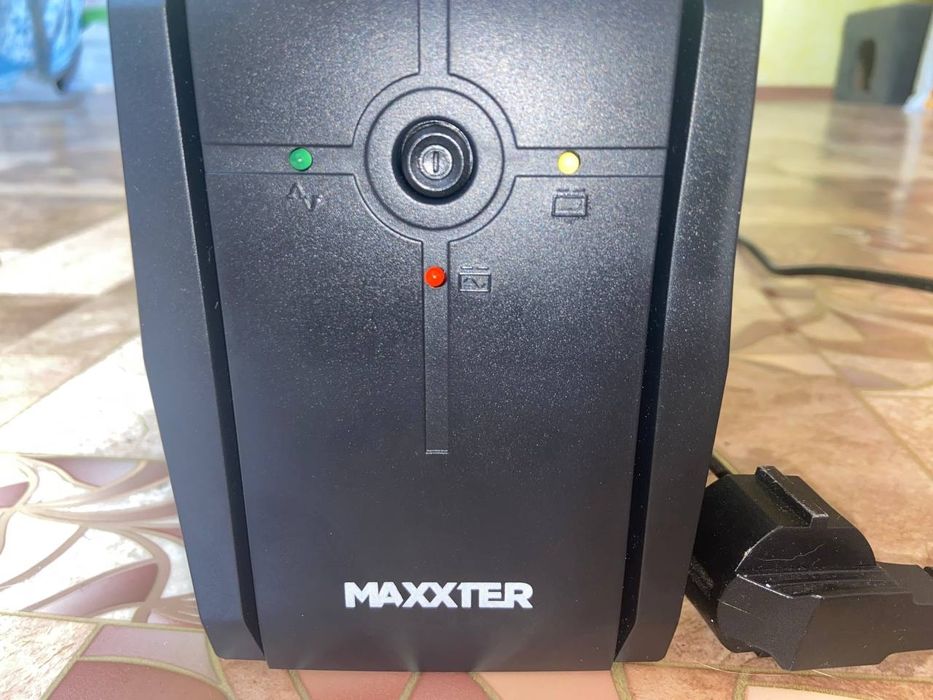 Джерело безперебійного живлення (ДБЖ) Maxxter MX-UPS-B650 (650VA / 390