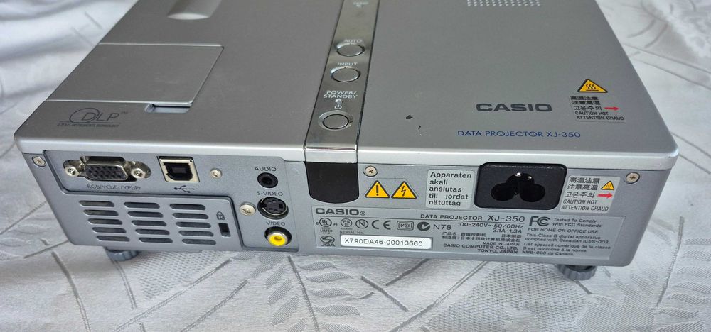 Projektor Casio XJ-350