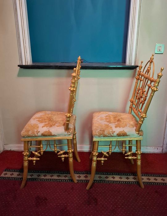 Cadeiras Douradas Estofadas - Decorativas ( Raras )