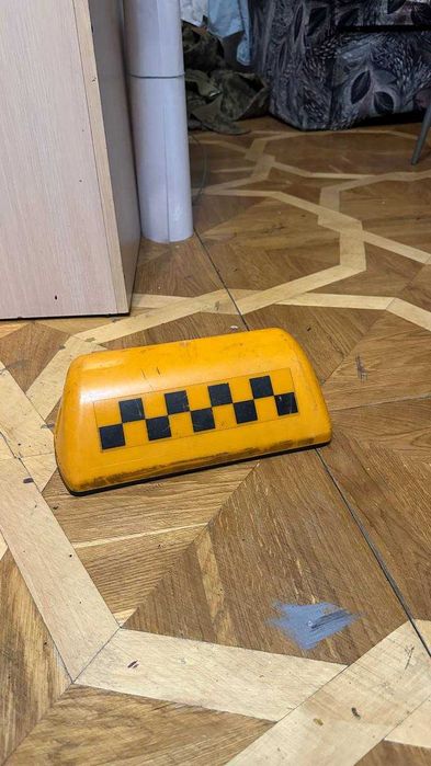 Шашка таксі справжня