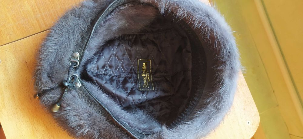 Берет из норки б/у