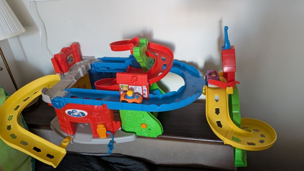 Fisher-Price Little People Sit 'n Stand Skyway 2-in-1