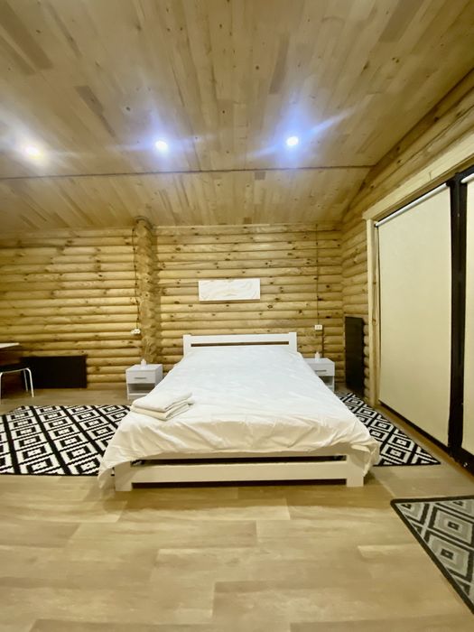 Центр. СВЕТ ЕСТЬ. Посуточная и почесовая сдача дома.