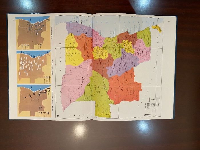 Livro Atlas Geográfico