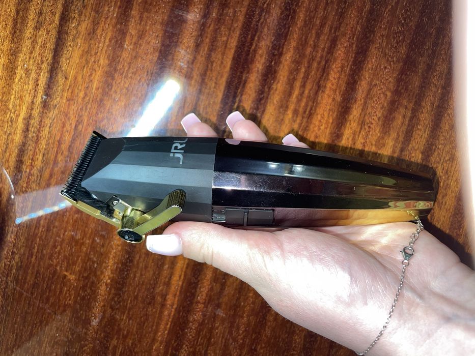 Продаю машинку для стрижки волосся JRL Fresh Fade FF2020C золото