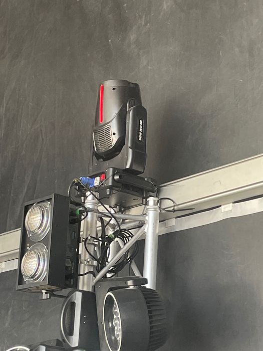 Robot moving head beam 14R