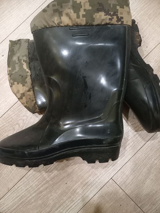 Резиновые военные  сапоги