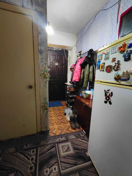 ПРОДАМ 2-ох кімнатну квартиру по вул.Пархоменко від ВЛАСНИКА