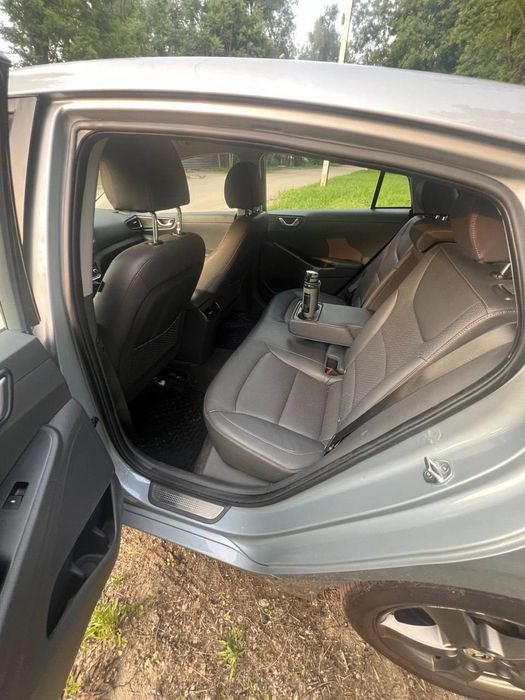 Аренда авто Hyundai  Ionig