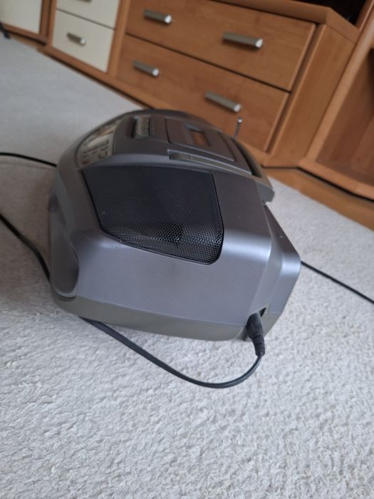 Radioodtwarzacz magnetofon. + CD