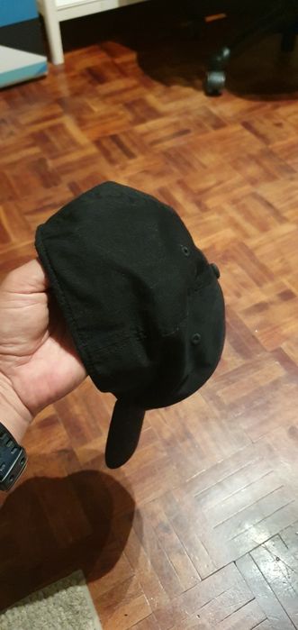 Boné Oakley colab com New Era