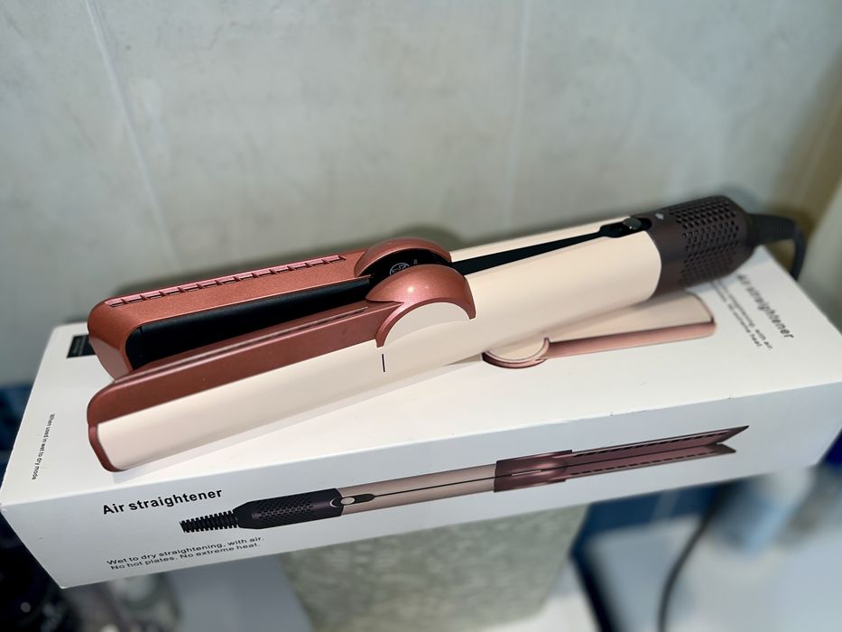 Фен-стайлер Dyson Airstrait HT01