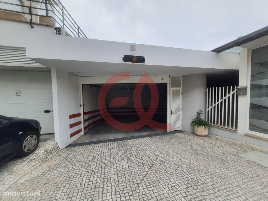 Garagem Fechada - Centro da Cidade