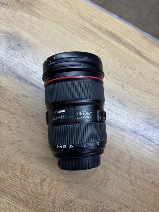 Canon EF 25-70 f2.8 || USM