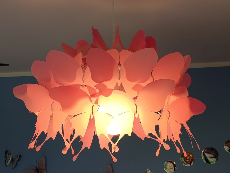 Lampy do pokoju dziecięcego sprzedam