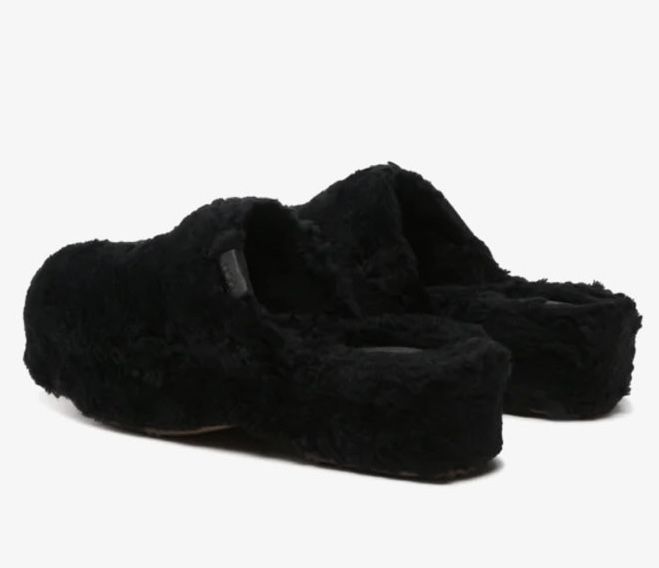 Тапки клоги UGG Hausschuhe W Fuzz Sugar Clog