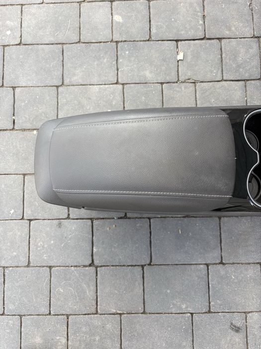 Ford Mondeo MK5 tunel środkowy kompletny