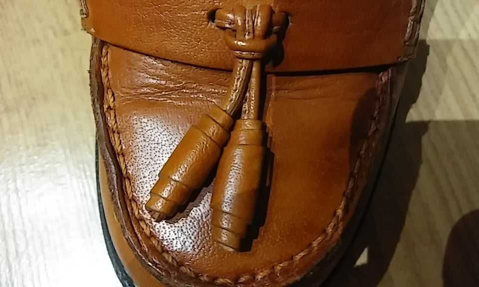 Sapatos em pele - Benetton - nº35