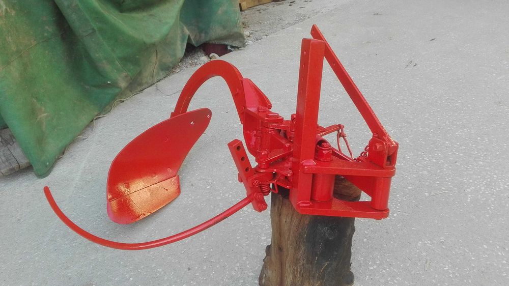 Descavadeira Mecânica para Vinha