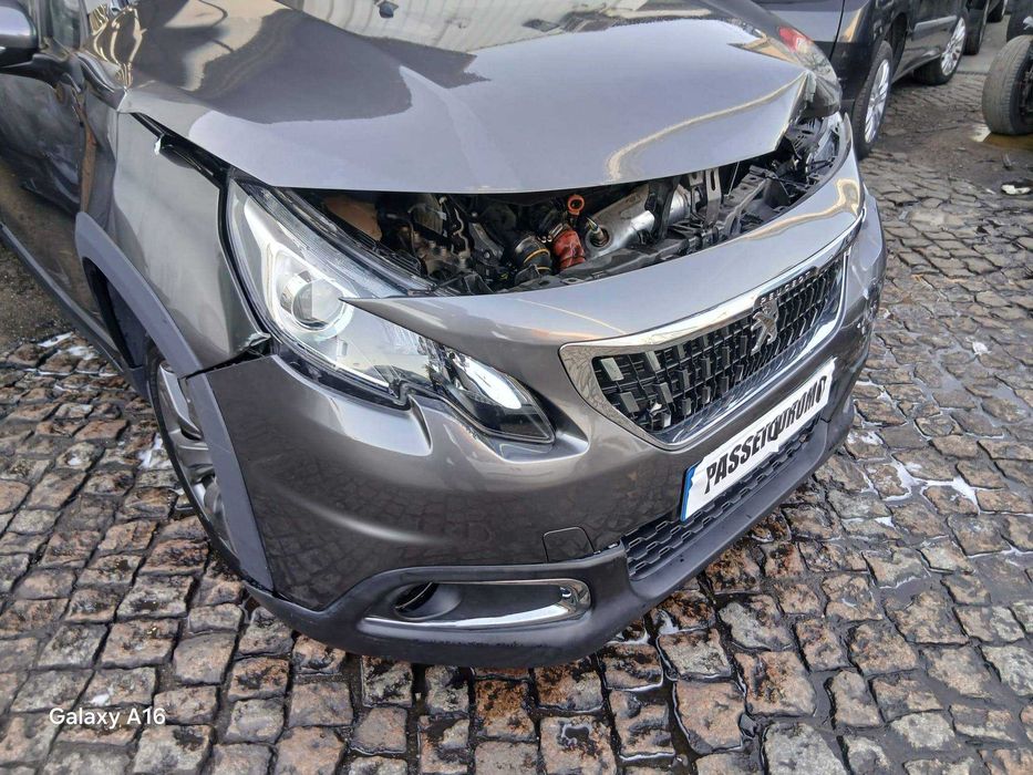Peugeot 2008 1.5 BlueHDi Diesel Signature