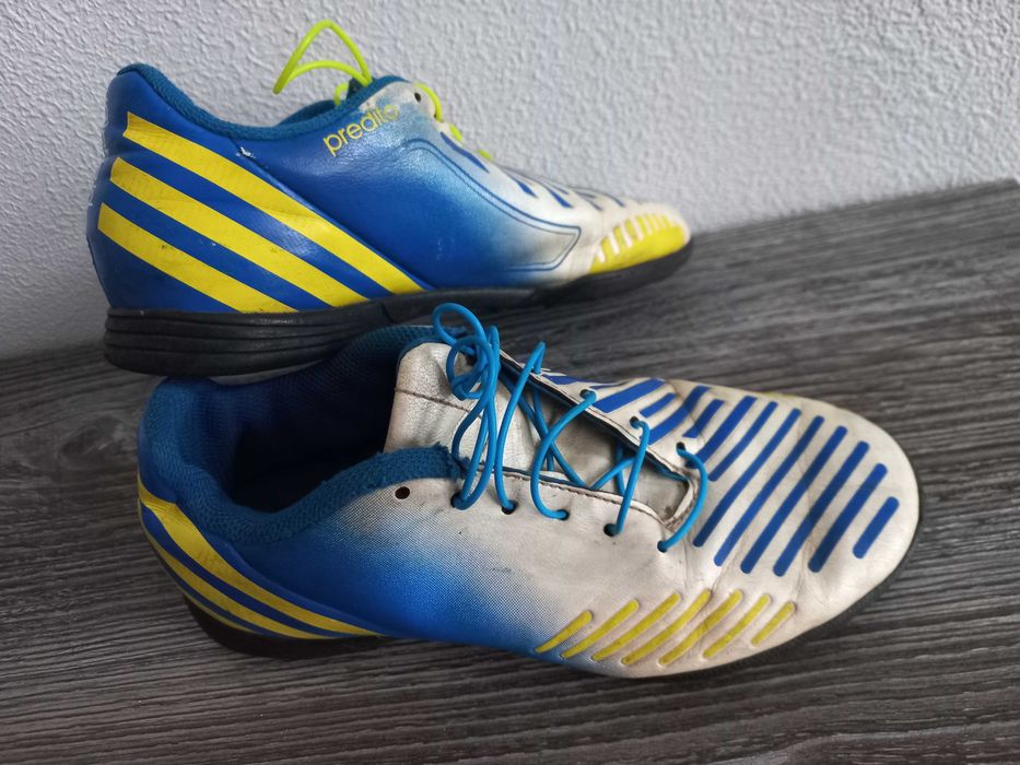 Шкіряні кросівки  adidas   р.34