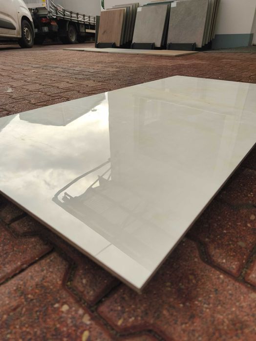 Płytka gresowa szkliwiona Onista Ivory POLER 60x120 G.1