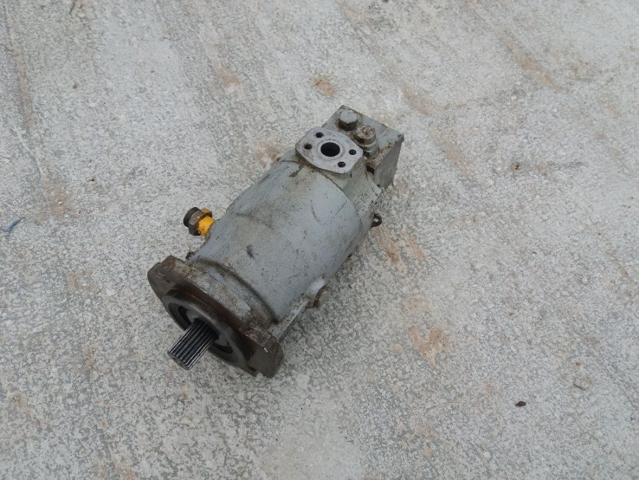 Hydromotor Jazdy SMF Silnik Hydrauliczny Koparka Koparko Ładowarka Fad