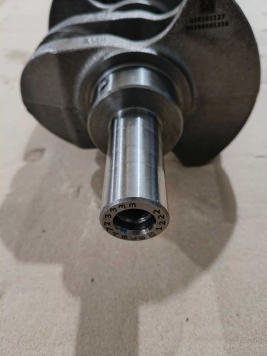 Коленвал двигателя 2.4 HYUNDAI, KIA. 231112G230