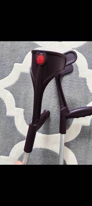 kule ortopedyczne rehabilitacyjne  inwalidzkie łokciowe regulowana wys