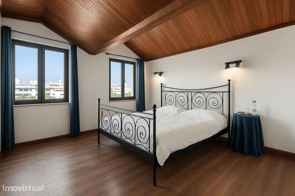 Penthouse T4 com piscina, Junqueiro Carcavelos, Cascais