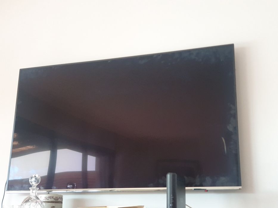 Televisão Samsung Modelo " KS7000 Smartt 4K Premium UHD TB