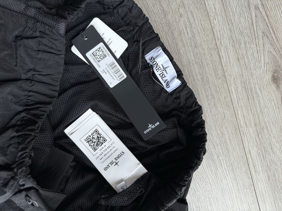 Шорти нейлонові Stone Island