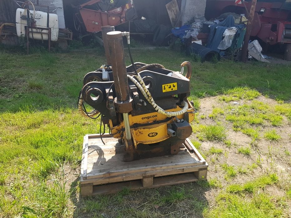 Engcon Rototilt szybkozłącze hydrauliczne oraz powertilt
