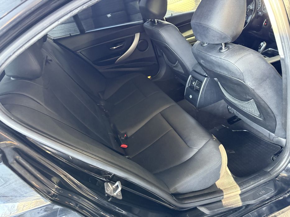 Продам Bmw 328i 2013р Легкі пошкодження