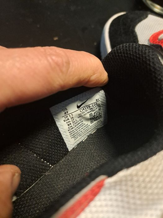 Nike Souars Type 36