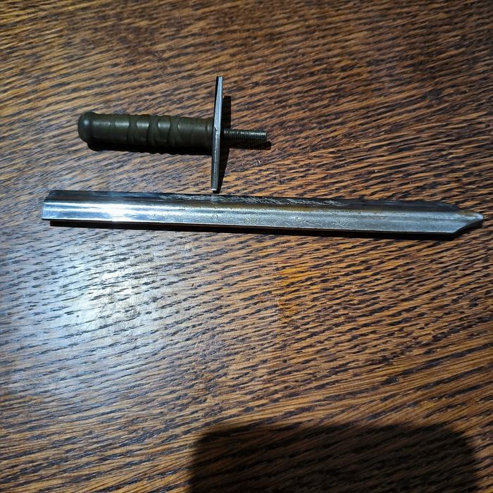 Ручка- шариковая в виде Меча.