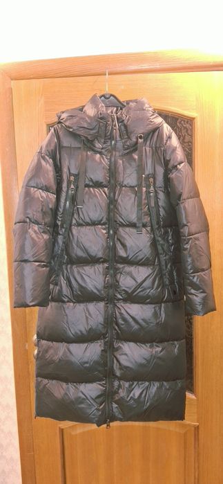 Красивий теплий  зимовий довгий пуховик  укр розм 46-48р