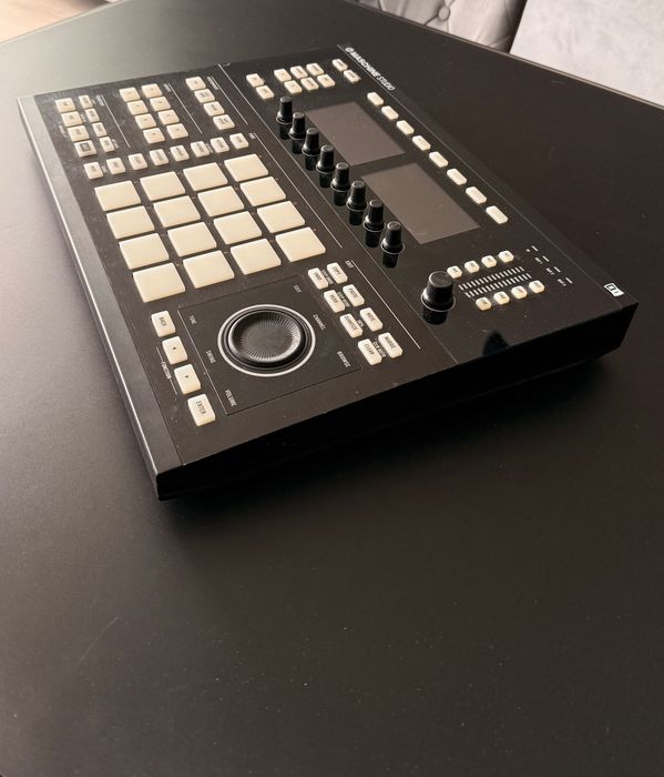 Native Instruments Maschine Studio