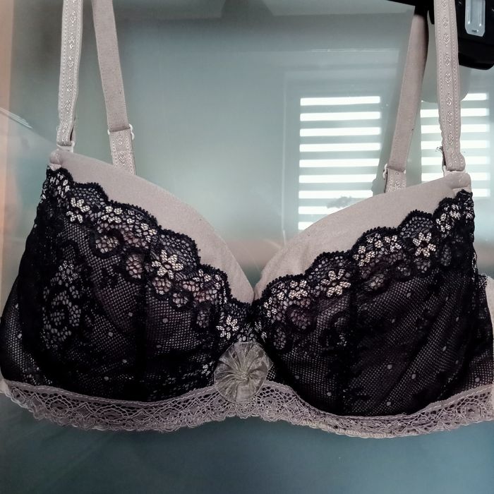 Biustonosz push up AVA 75C