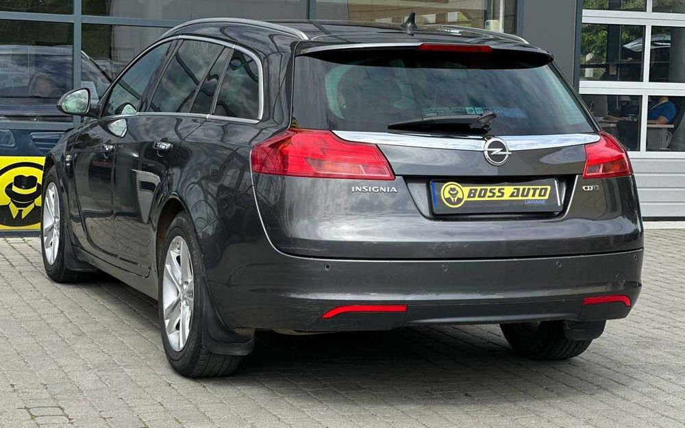 Opel Insignia 2011