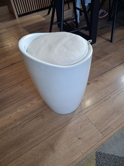 Pufa ze schowkiem, pufka, krzesło