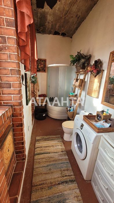 Будинок в Остриці