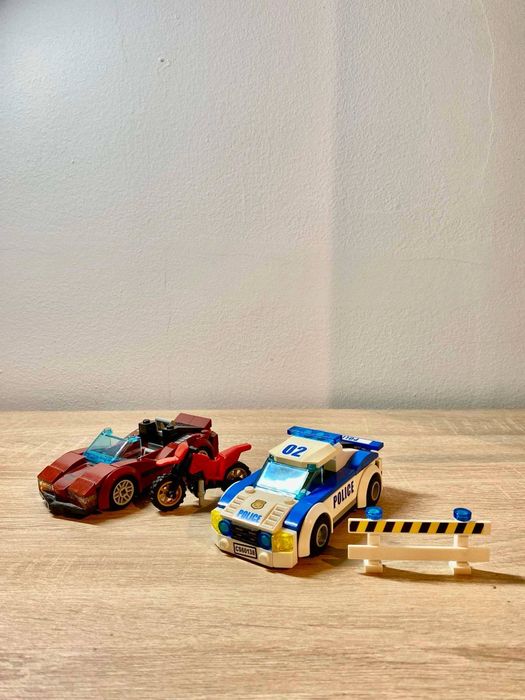 LEGO  City 60138 Pościg policyjny- helikopter radiowóz motocykl