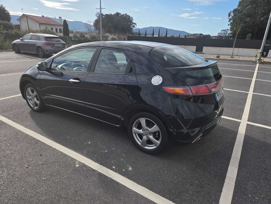 Honda Civic 2006 - gasolina e manual