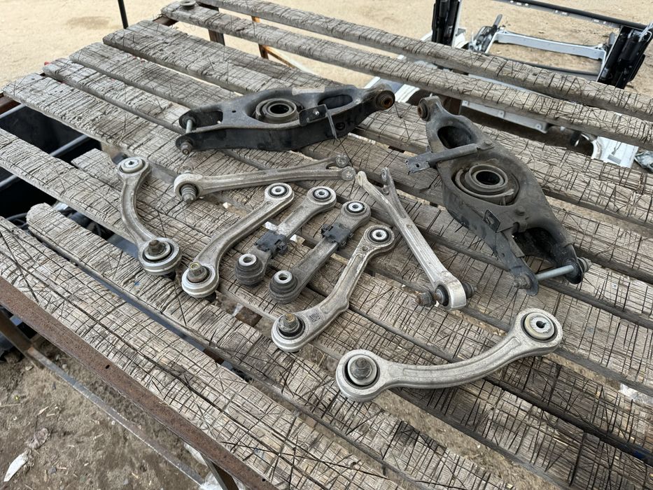 Maserati Ghibli Grand Sport 2018 рычаг задний рычаги задние оригинал