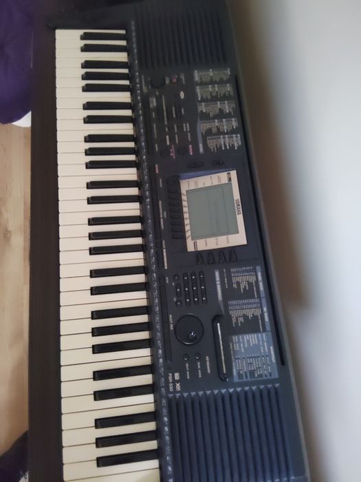 Yamaha PSR 530 keyboard