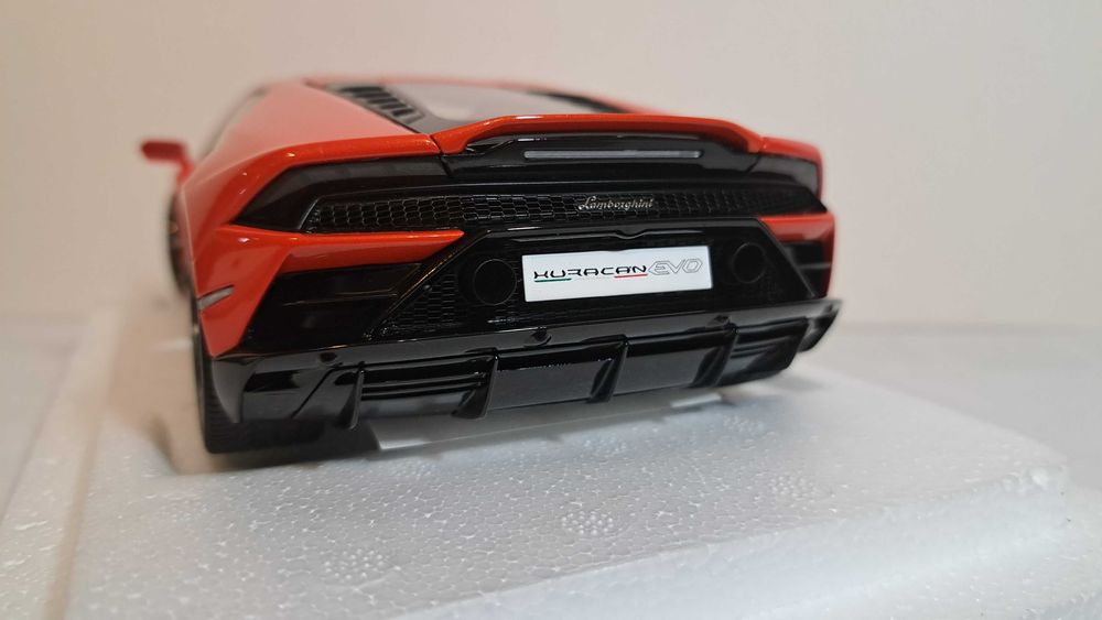 1/18 Lamborghini Hurancan EVO lr - AUTOArt 79214